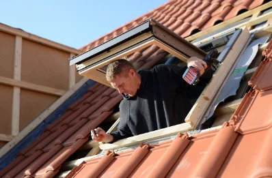 Pose de fenêtres de toit Velux à Wimille
